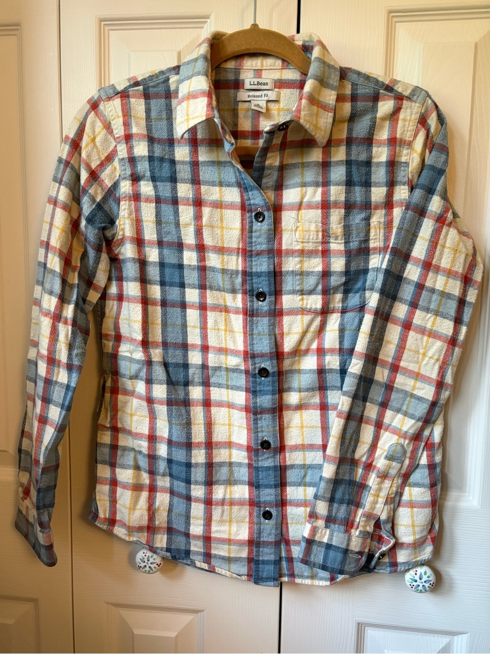 Vintage L.L. Bean Women’s 100% Cotton Plaid Button-Down Shirt-Cream, Blue & Red